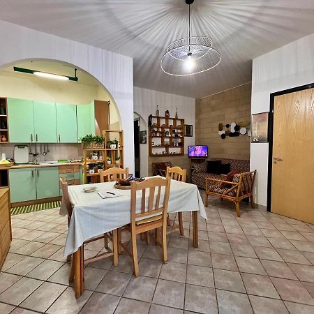 Casa Vacanza Rita มารินาดิเปสโคลูเซ ภายนอก รูปภาพ