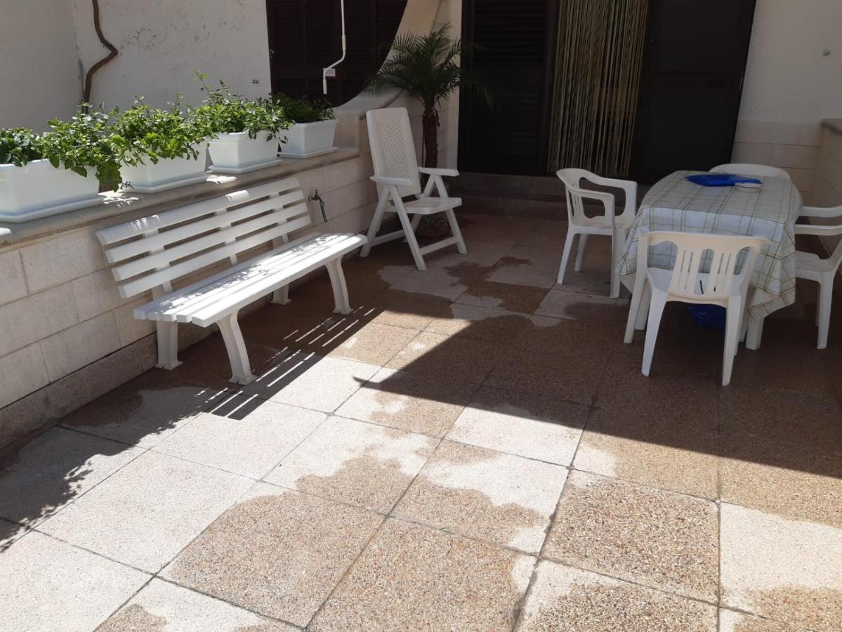 Casa Vacanza Rita มารินาดิเปสโคลูเซ ภายนอก รูปภาพ