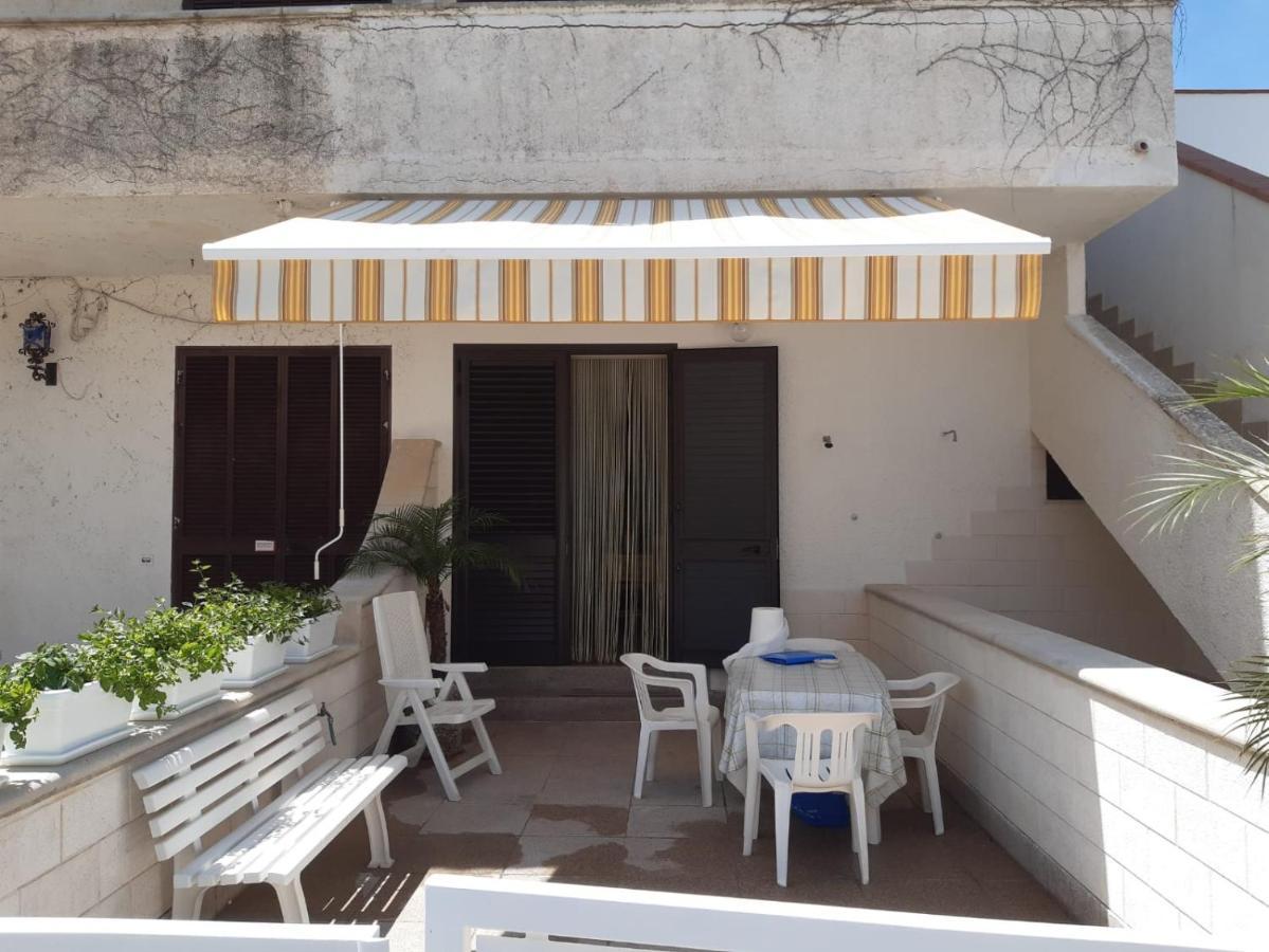 Casa Vacanza Rita มารินาดิเปสโคลูเซ ภายนอก รูปภาพ