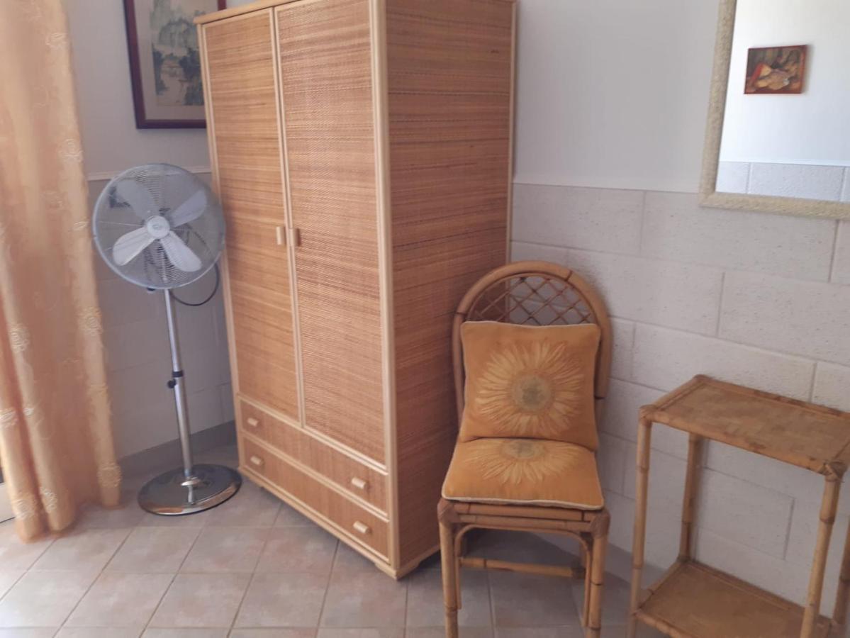 Casa Vacanza Rita มารินาดิเปสโคลูเซ ภายนอก รูปภาพ