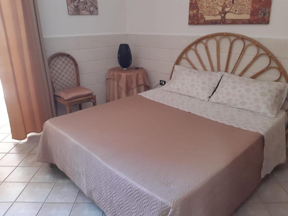 Casa Vacanza Rita มารินาดิเปสโคลูเซ ภายนอก รูปภาพ