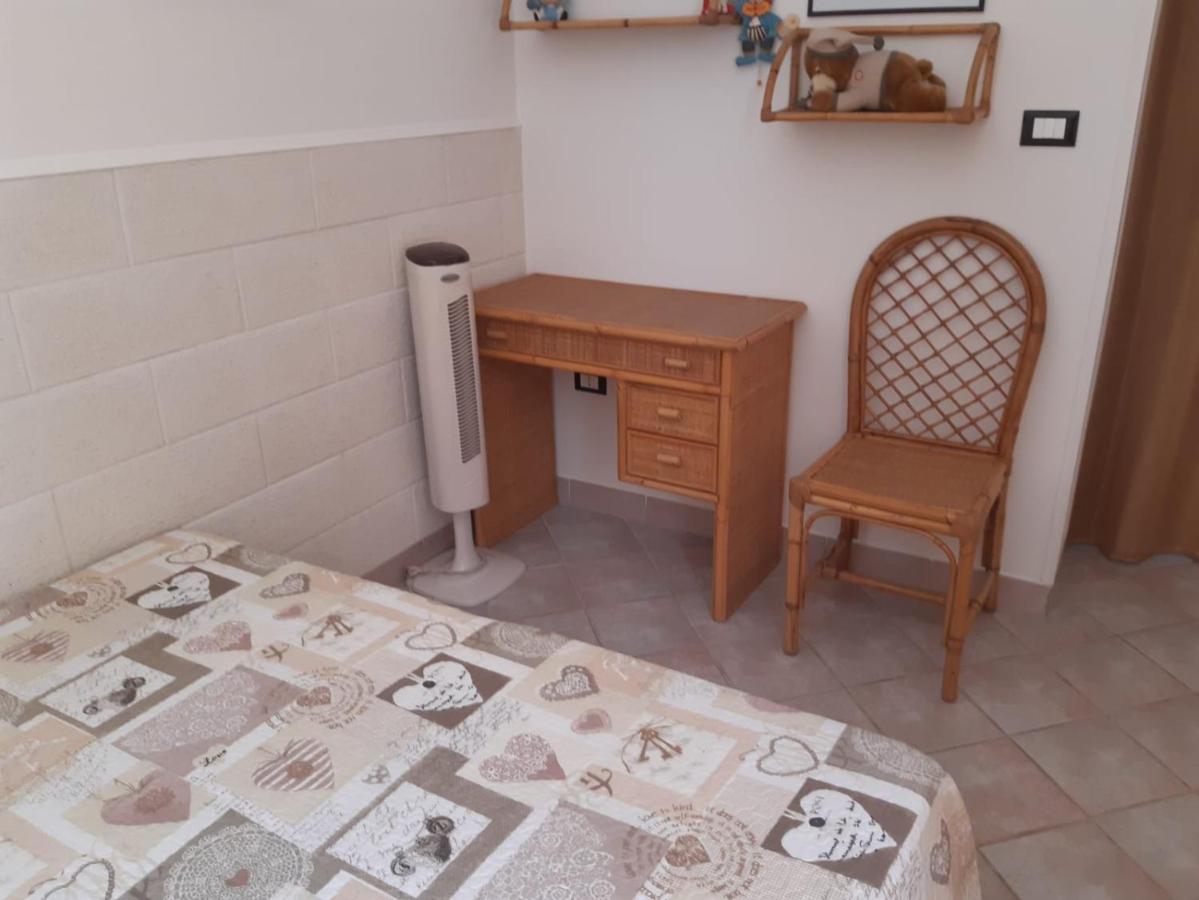 Casa Vacanza Rita มารินาดิเปสโคลูเซ ภายนอก รูปภาพ