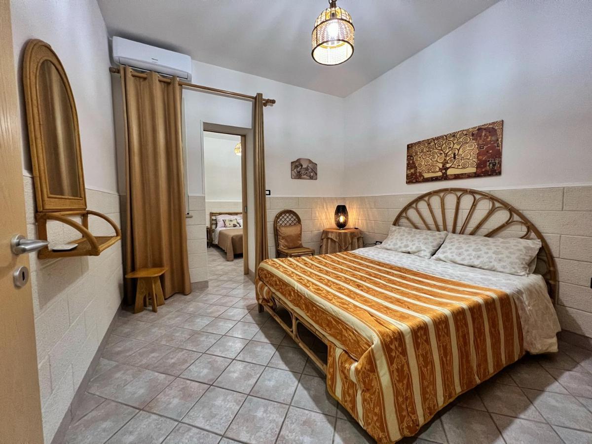Casa Vacanza Rita มารินาดิเปสโคลูเซ ภายนอก รูปภาพ