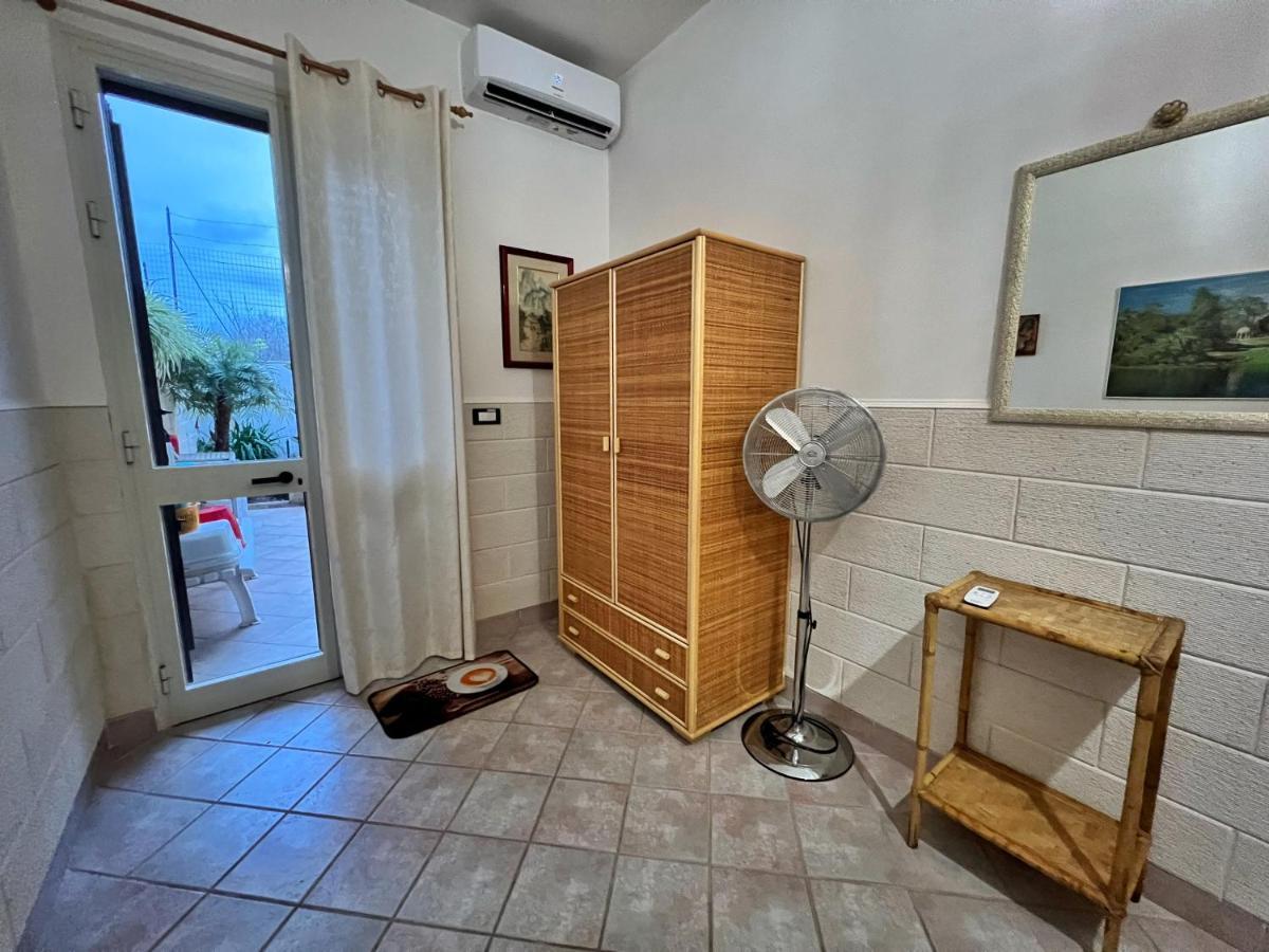 Casa Vacanza Rita มารินาดิเปสโคลูเซ ภายนอก รูปภาพ